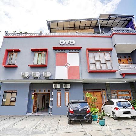 Oyo 1932 Srimahi Residence Bandung Esterno foto